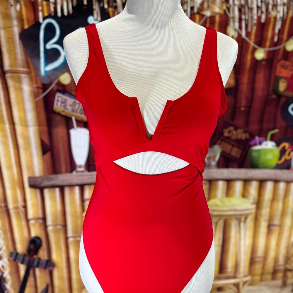 Meyeeka Womens One Piece Swimsuits Tummy Control Bathing Suit
